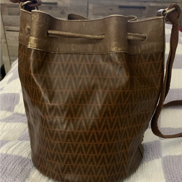 Valentino By Mario Bucket Bag REHAB - Picture 3 of 10